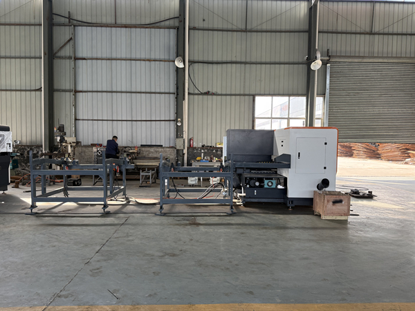 自動圓鋸機(jī)